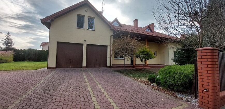 Dom z potencjałem 335,5m2 Mielec os. Smoczka